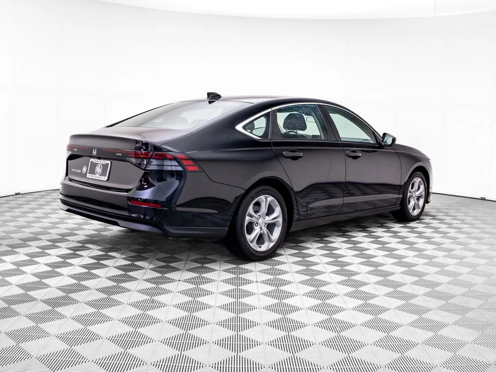 Certified Used 2023  Honda LX image 7