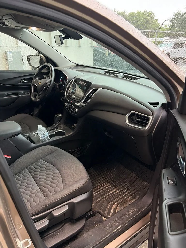 Used 2018 Sandy Ridge Metallic Chevrolet LT image 8