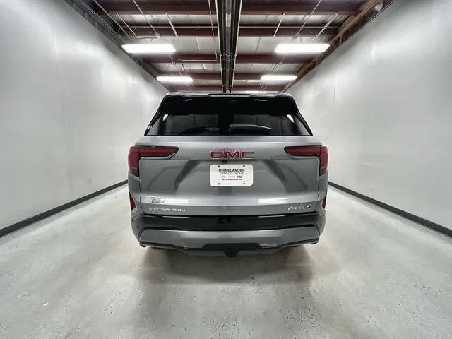 2027 GMC Terrain AT4 - Photo 7