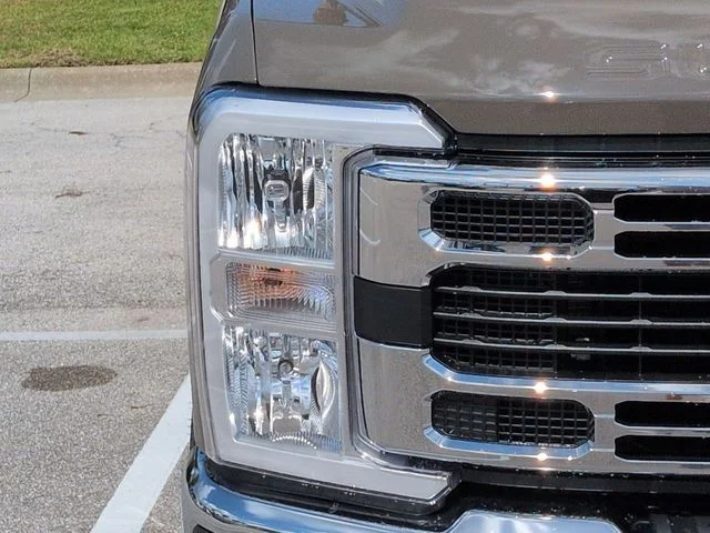 New 2026 Gray Ford XLT image 10
