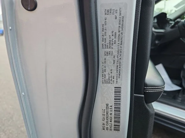 Used 2021 Silver Jeep Limited image 37