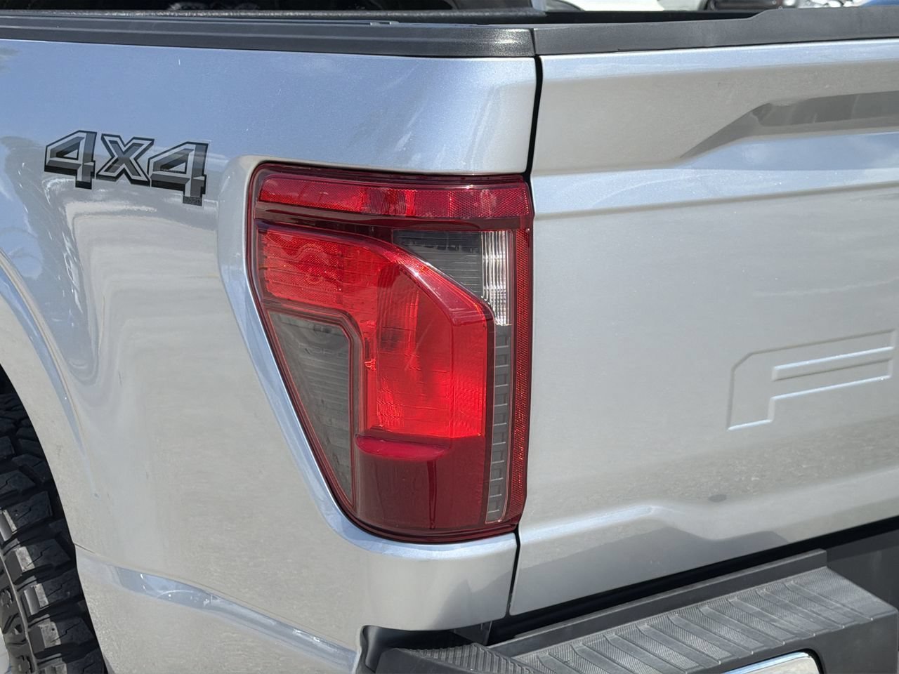 Used 2024 Silver Metallic Ford XLT image 7