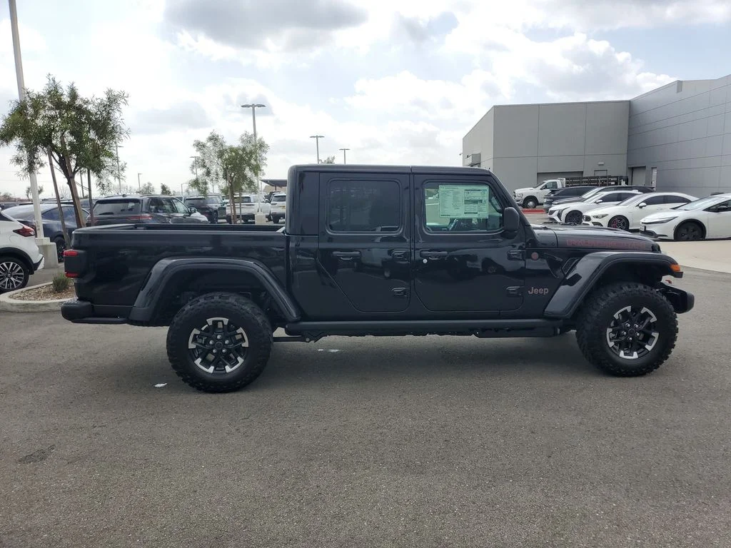 New 2026 Black Clear-Coat Exterior Paint Jeep Rubicon image 7