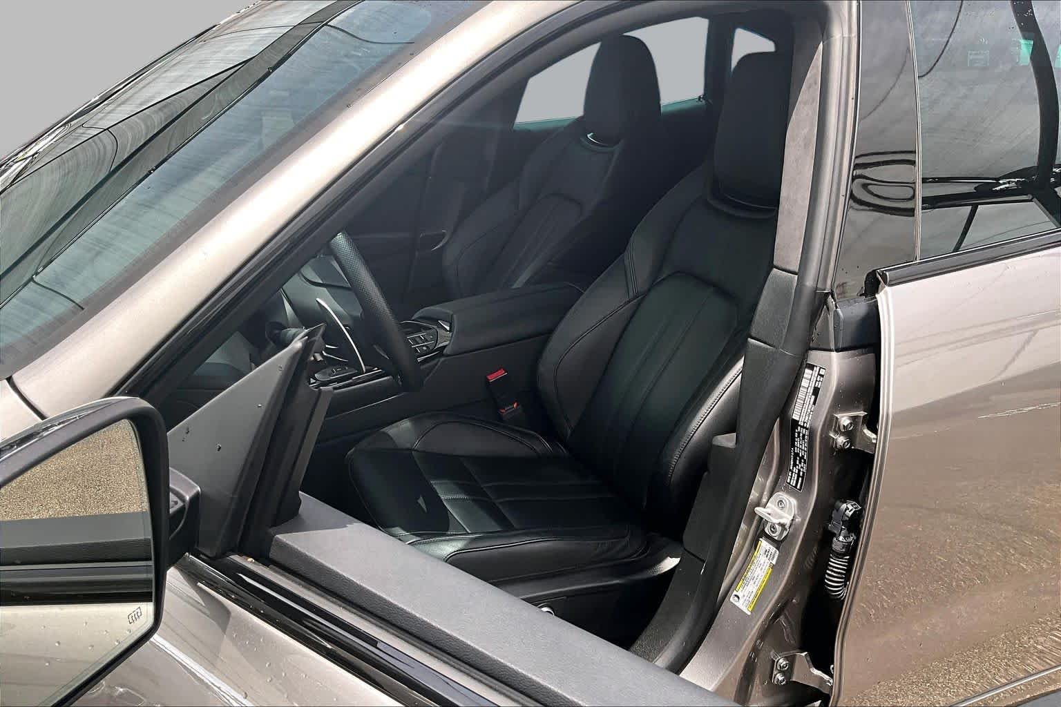 Used 2022 Grigio Metallic Maserati Modena image 8