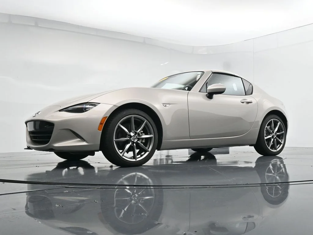 Used 2022 Silver Mazda Grand Touring image 28
