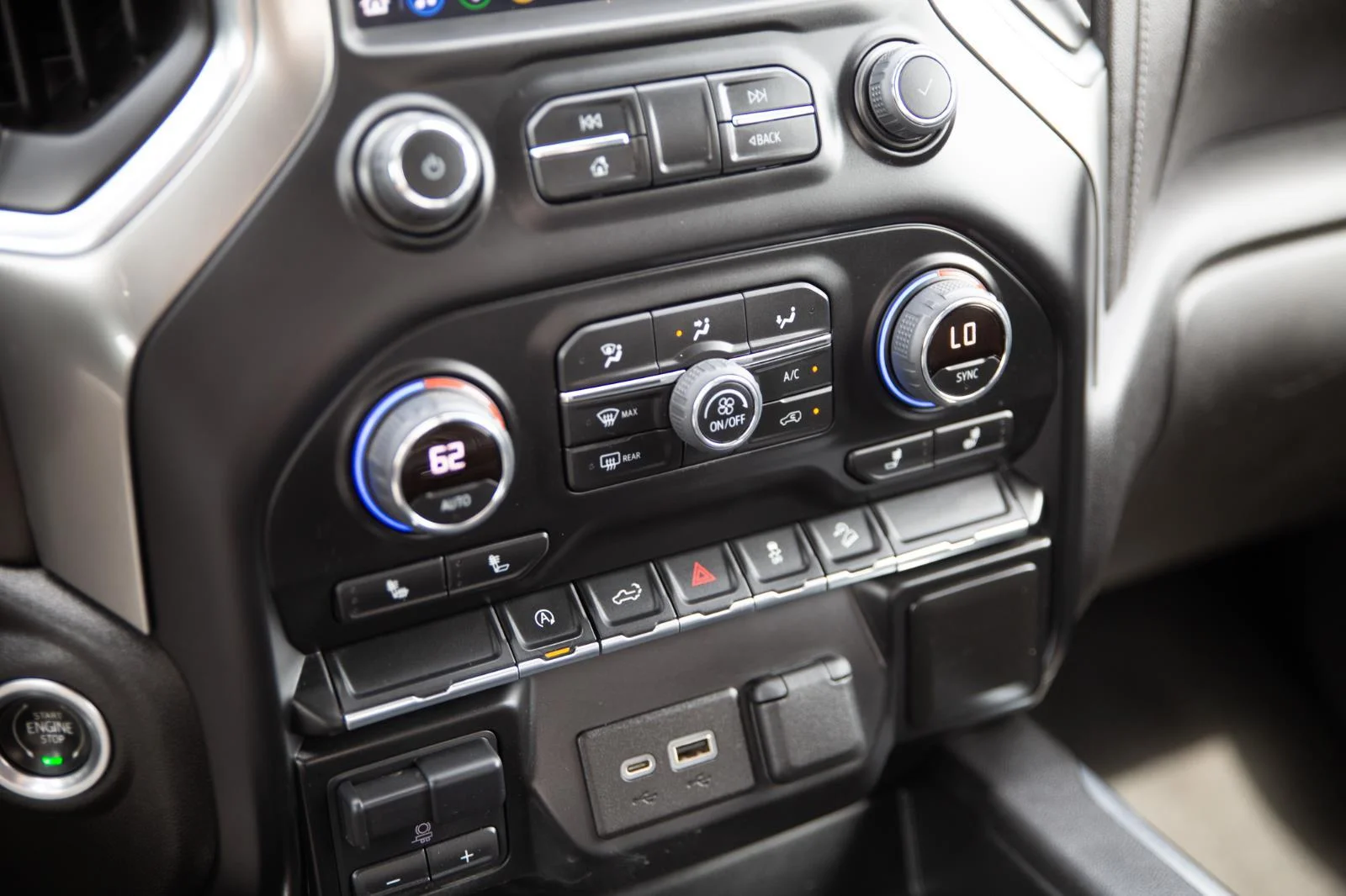 Used 2021 BLACK Chevrolet RST image 15