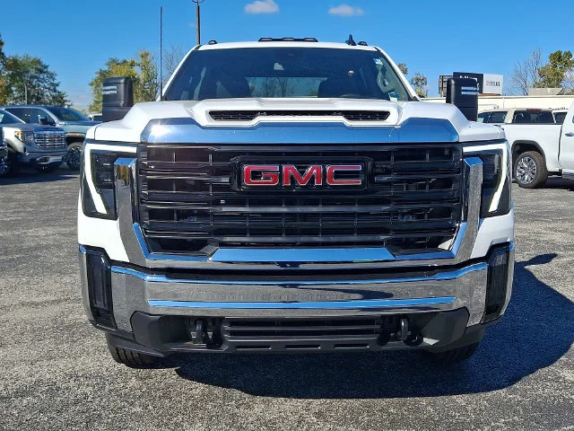 New 2026 Summit White GMC Pro image 2