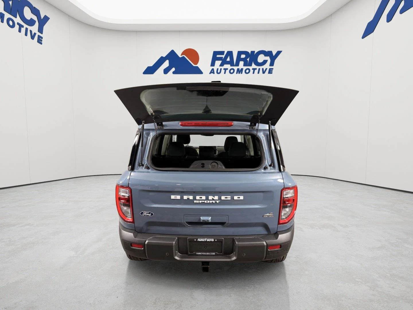 Used 2026 Azure Gray Metallic Tri-Coat Ford Big Bend image 7