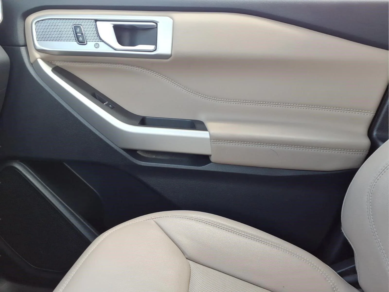 Used 2023 Agate Black Ford Limited image 24