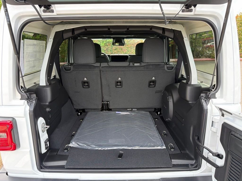 New 2026 Bright White Clearcoat Jeep 85th Anniversary Edition image 10