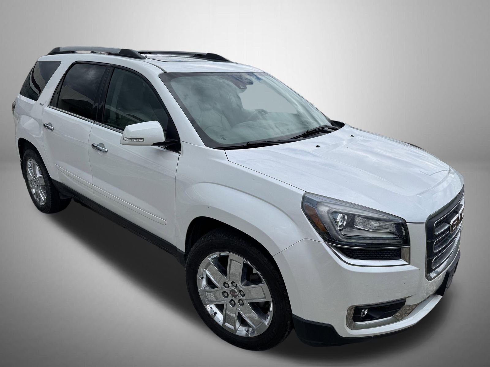 Used 2017 White GMC Limited image 2