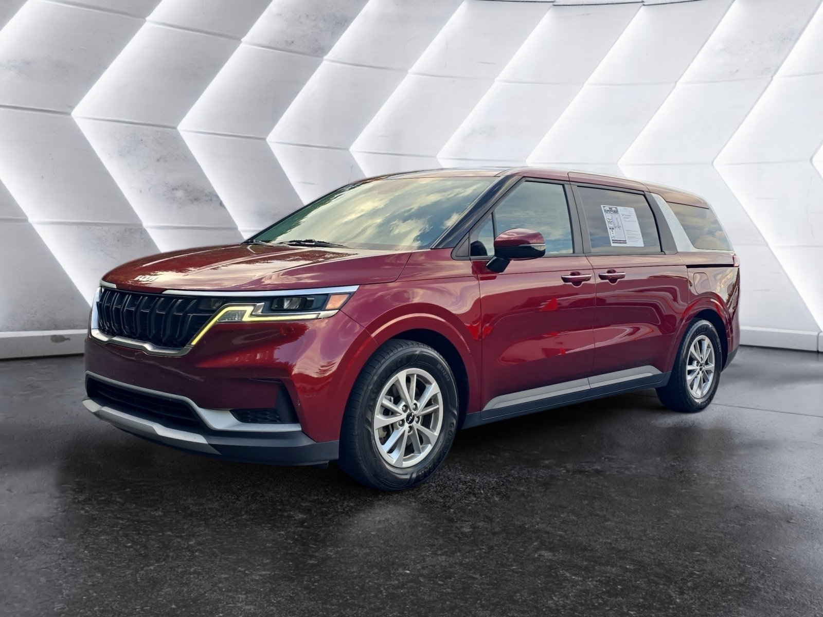 2023 Kia Sedona LX Seat Pkg's photo