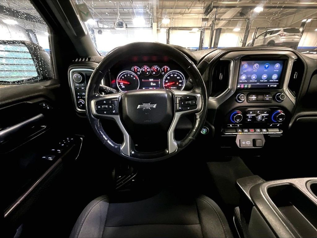 Used 2019 Blue Chevrolet RST image 17