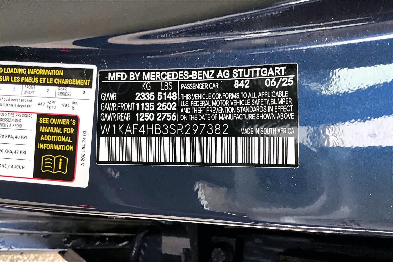 Used 2025 Twilight Blue Metallic Mercedes-Benz C 300 image 38