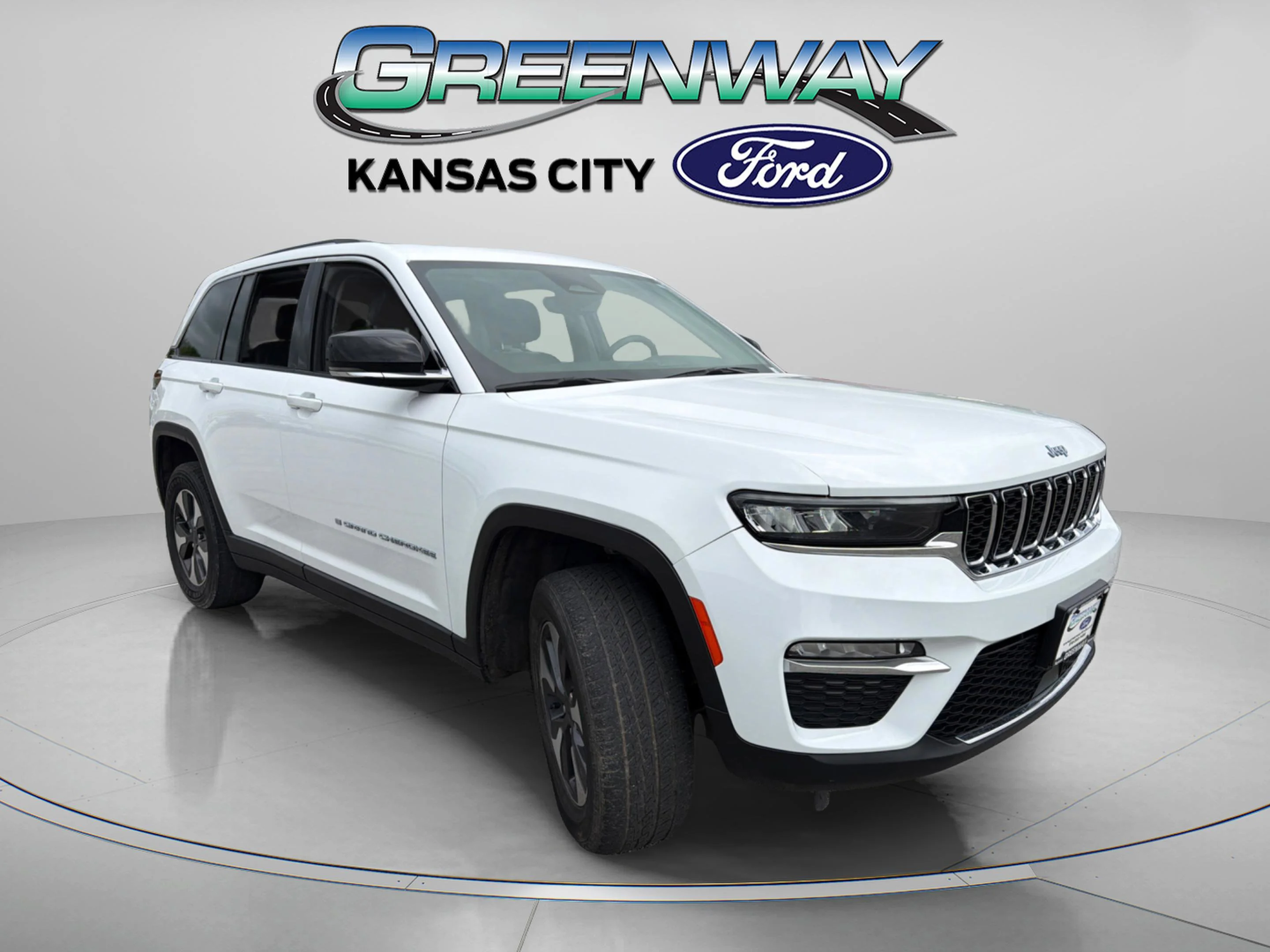 2022 Jeep Grand Cherokee 4xe 4x4's photo
