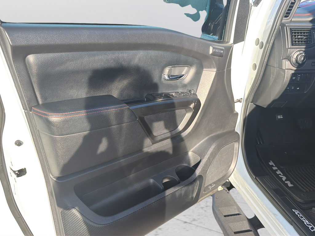 Used 2021 White Nissan PRO-4X image 29