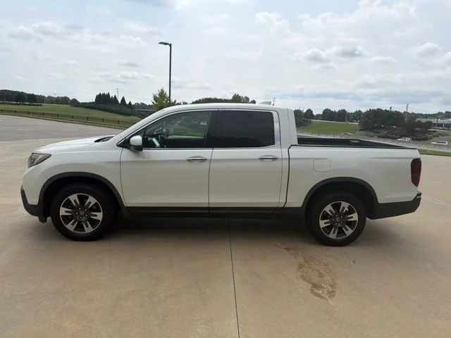 Used 2019 White Diamond Pearl Honda RTL-E image 7