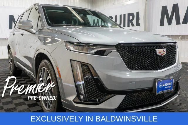 Used 2025 Gray Cadillac Sport image 4