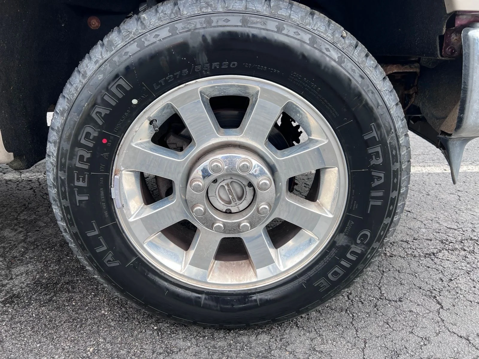 Used 2009 Royal Red Clearcoat Metallic Ford Lariat image 19