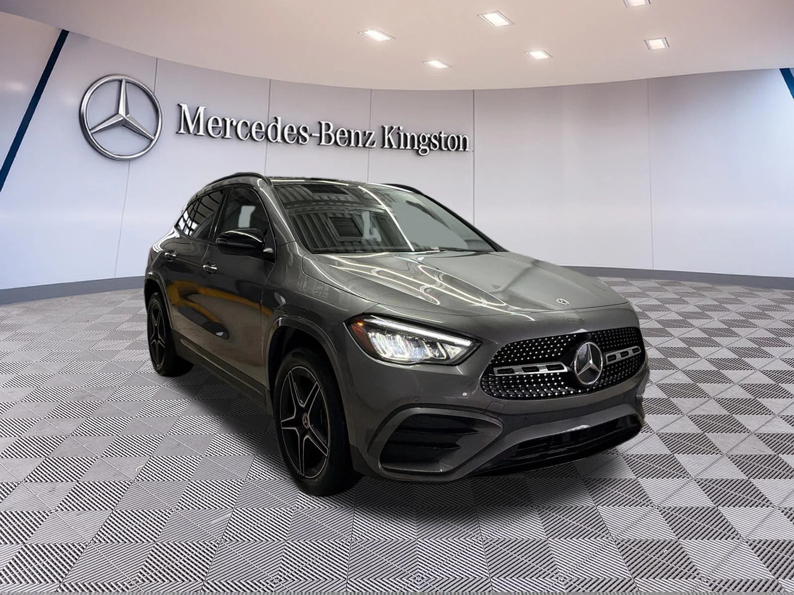Used 2026 Grey Mercedes-Benz GLA 250 4MATIC SUV image 1