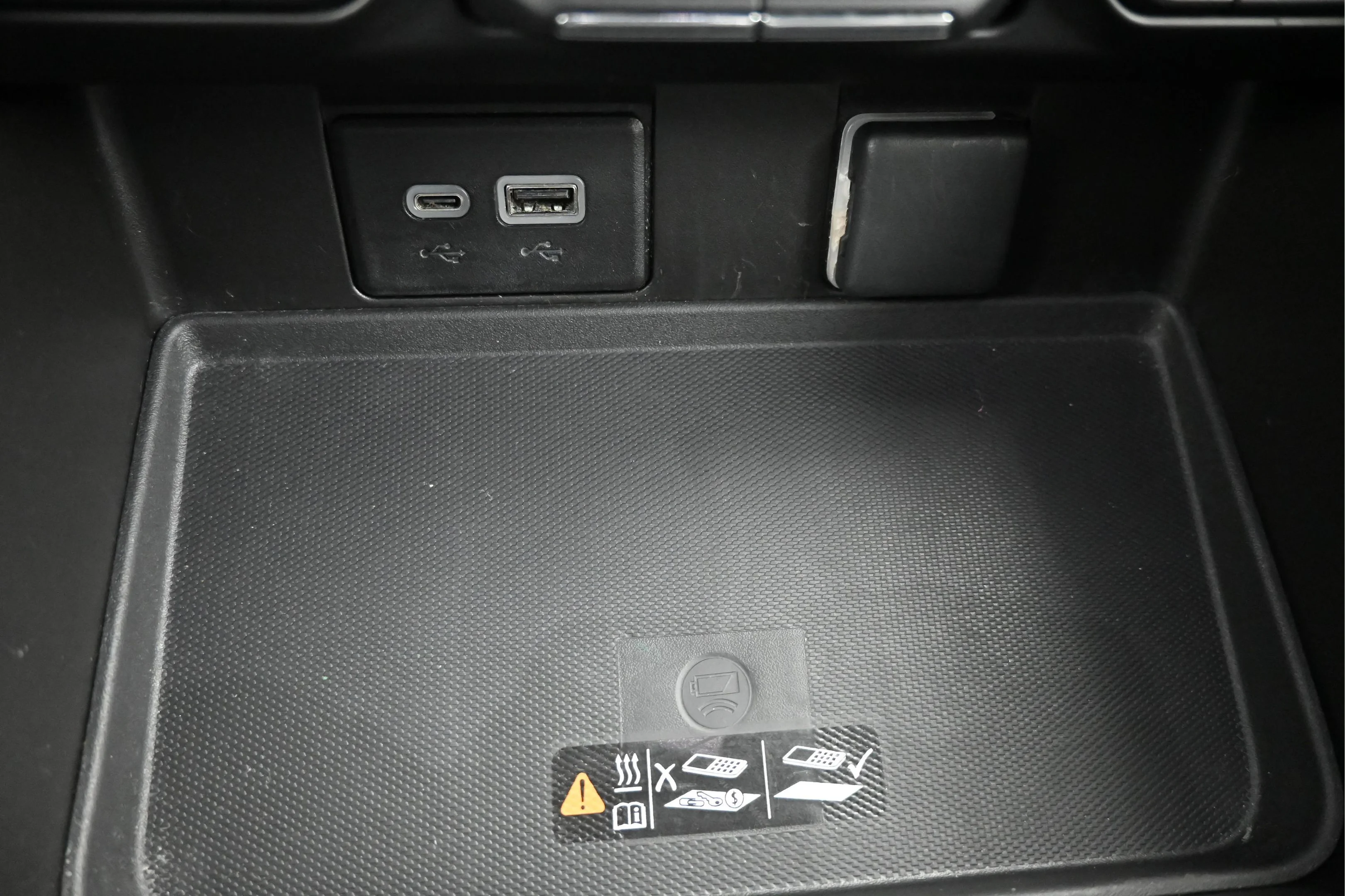 Used 2024 Black Chevrolet Premier image 21