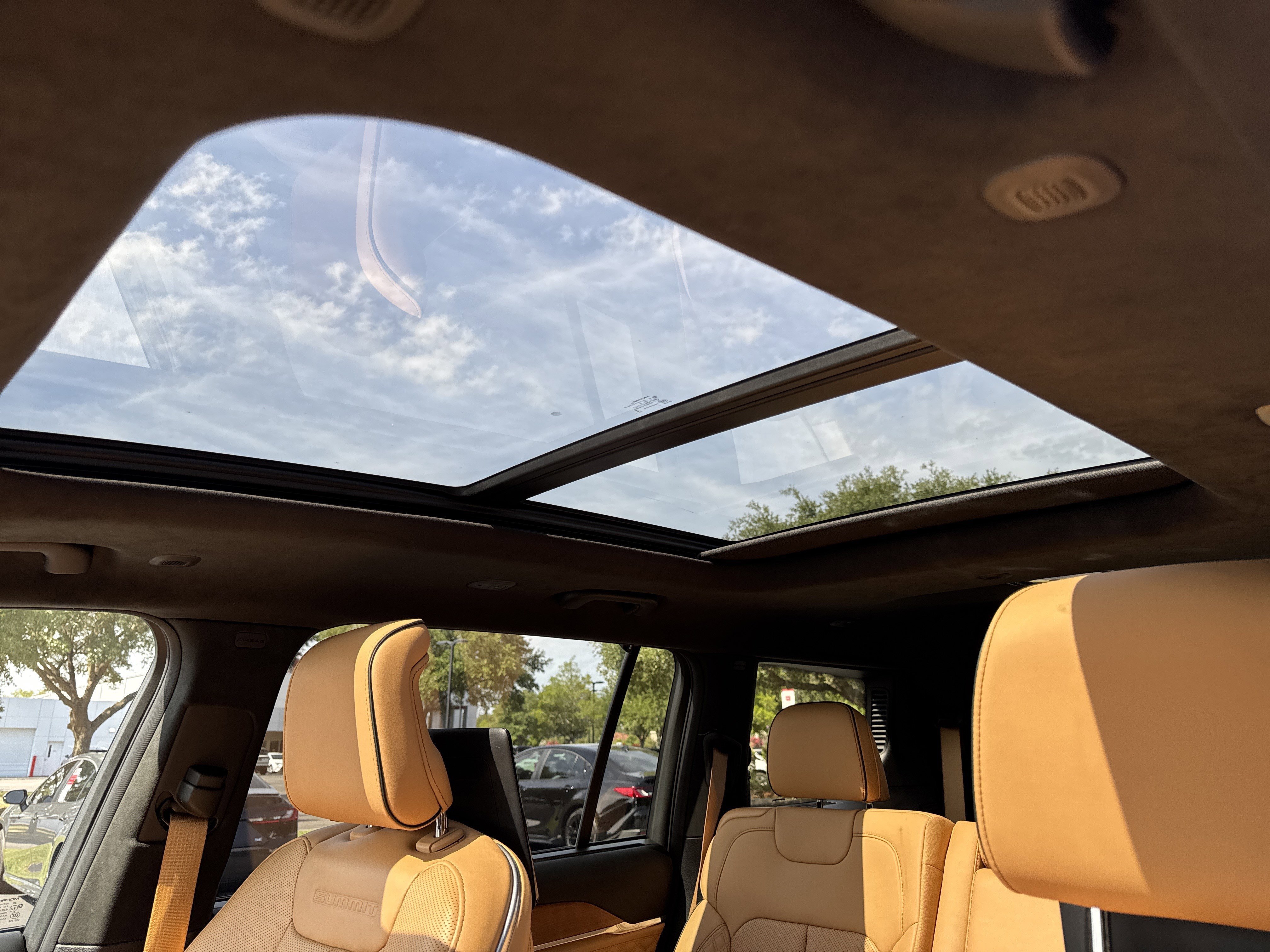 Used 2025 Bright White Clearcoat Jeep Summit image 16