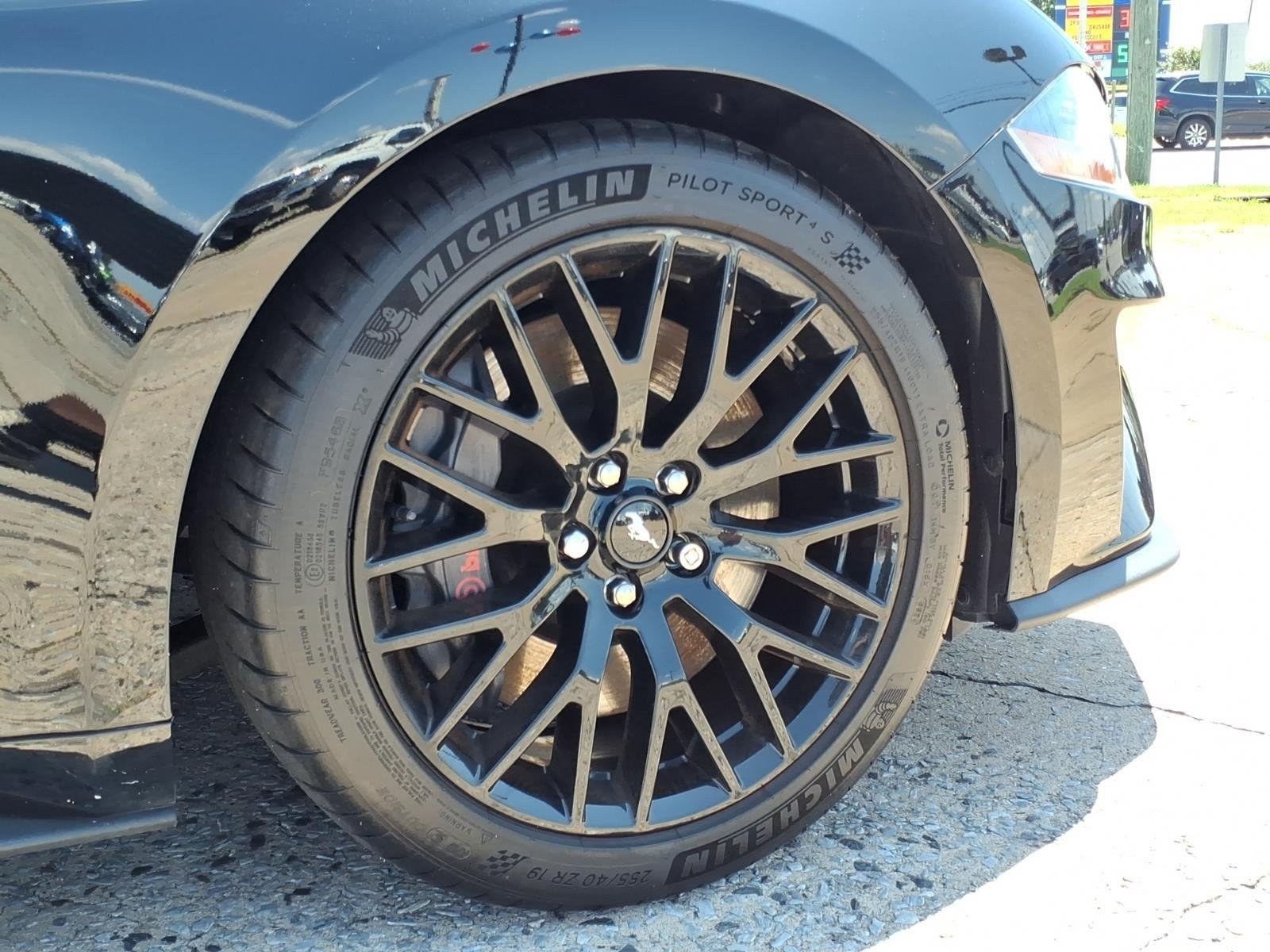 Certified Used 2018 Black Ford GT Premium image 11