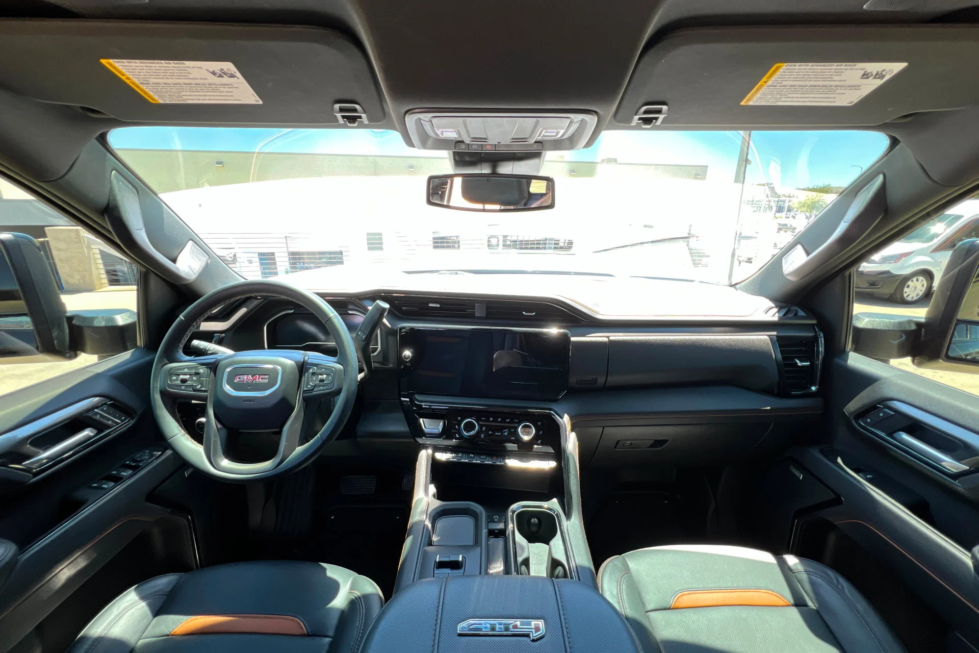 Used 2025 Onyx Black GMC AT4 image 9