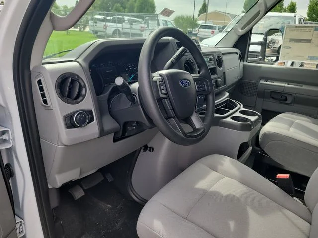 New 2027 Oxford White Ford Base image 16
