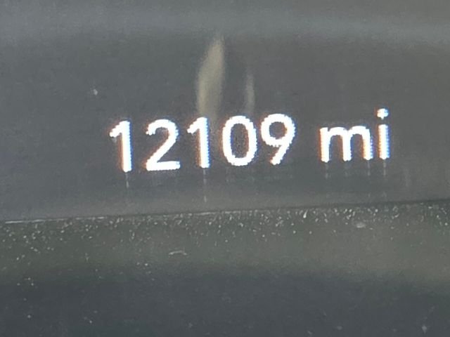 Used 2018 Gray Dodge SXT image 24