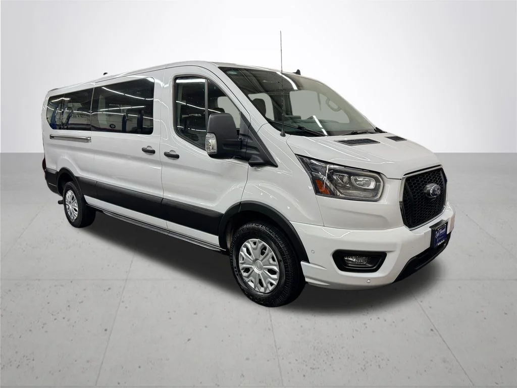 Used 2023 White Ford XLT image 9