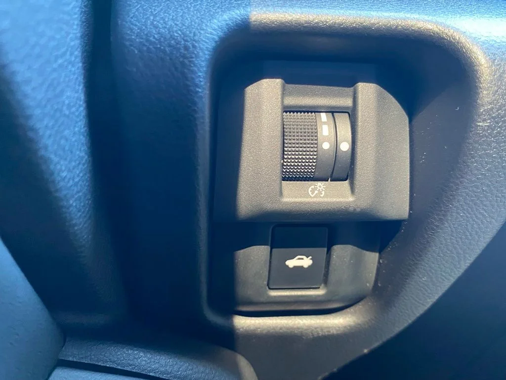 Used 2022  Toyota Premium image 23