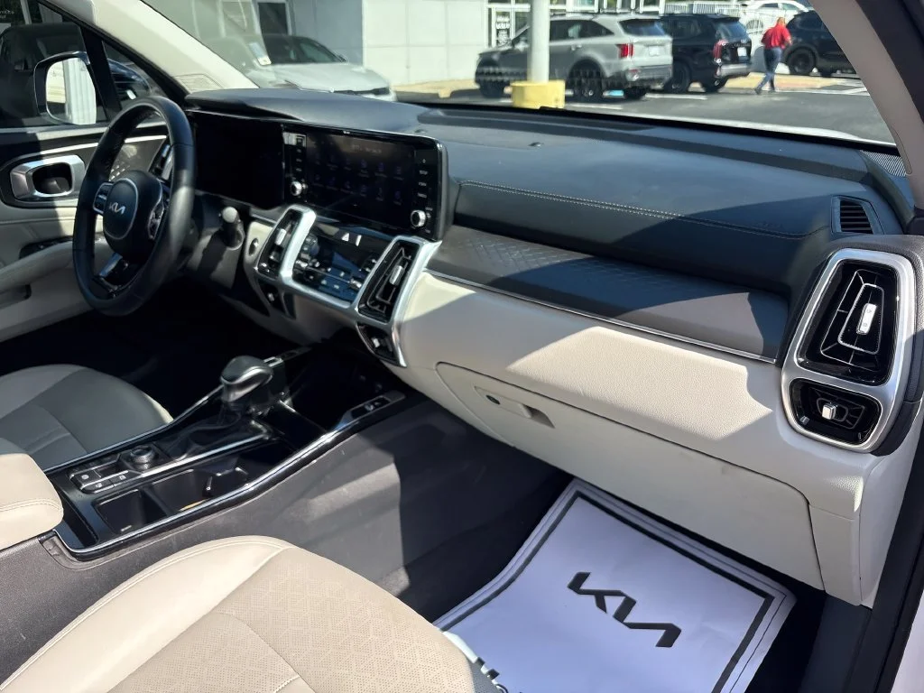 Certified Used 2023 White Kia SX image 37