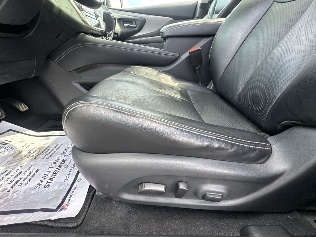 Used 2024 White Nissan SL image 12