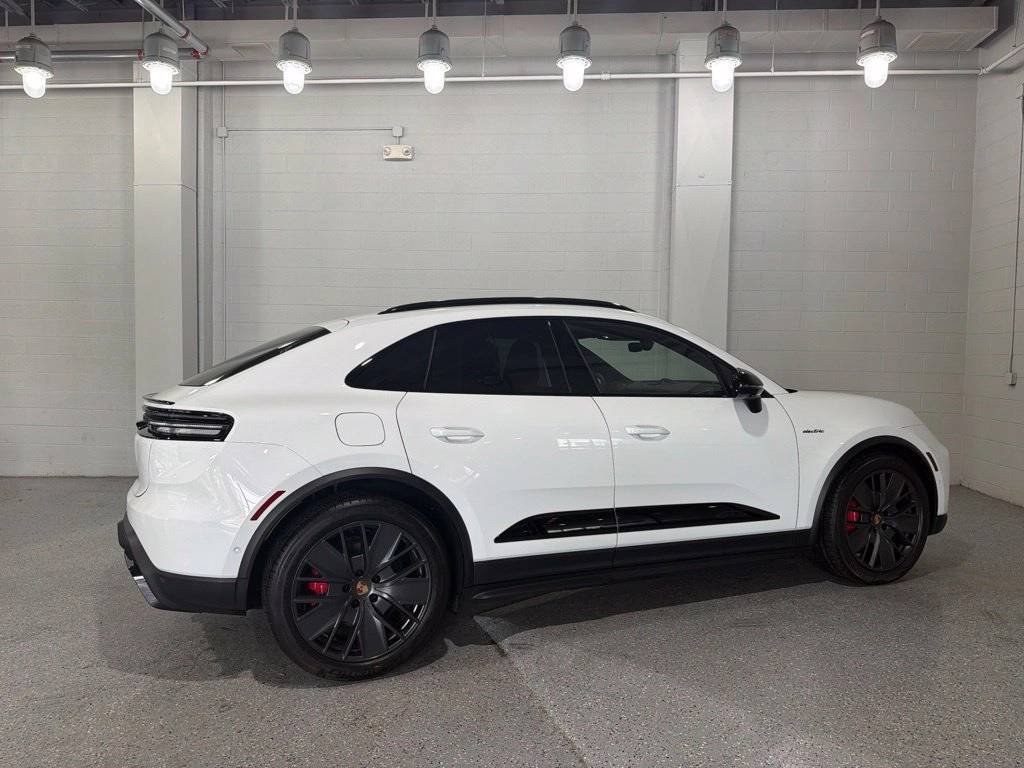 2026 Porsche Macan GTS - Photo 7
