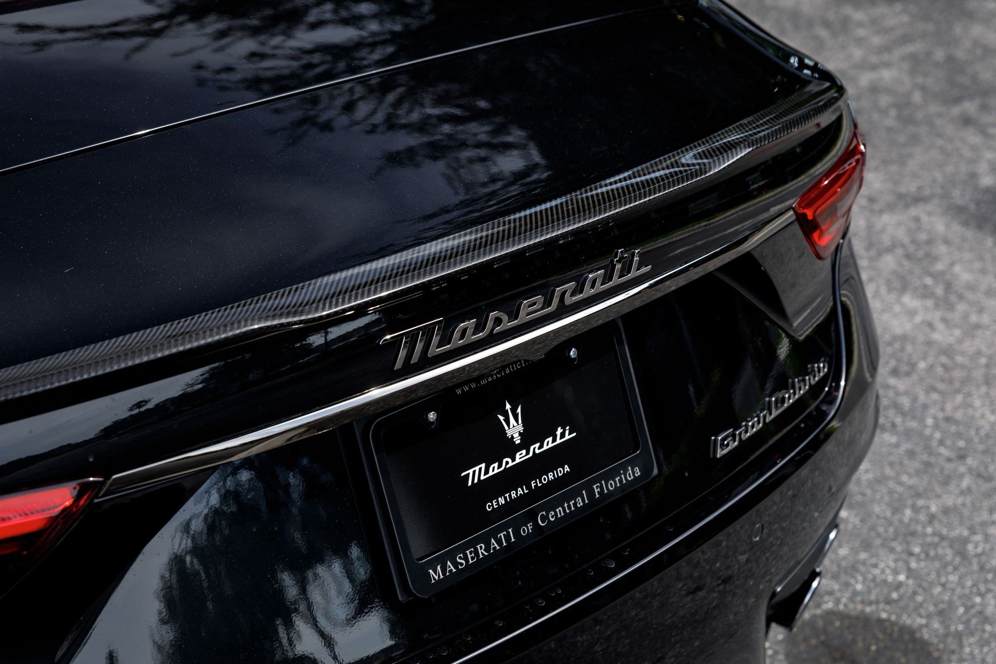 Used 2024 Nero Assoluto Maserati Trofeo image 39