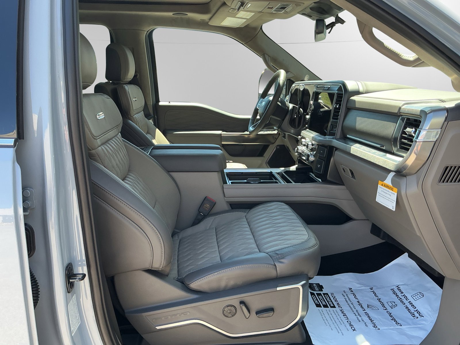 New 2026 Glacier Gray Metallic Tri-Coat Ford F-250® Platinum® image 15