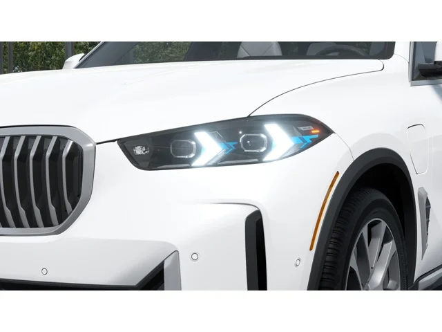 New 2026 Mineral White Metallic BMW xDrive50e image 6