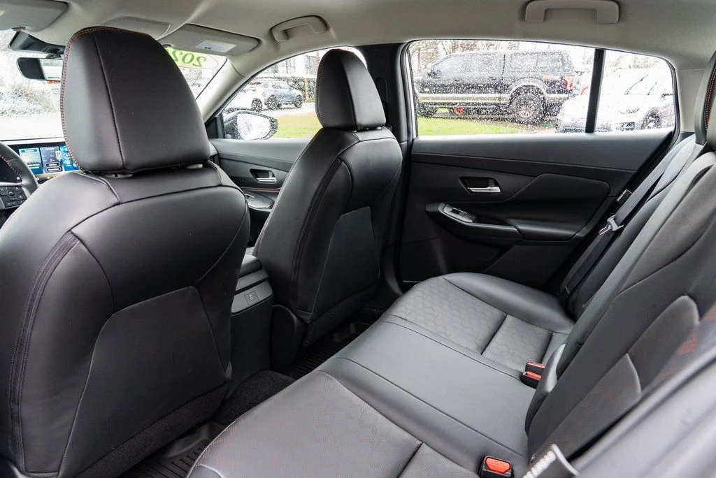 New 2026 Aspen White TriCoat / Super Black Two-tone Nissan SR image 24