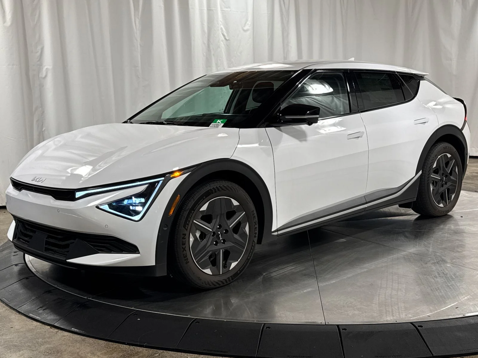 2025 Kia EV6 Light L/R AWD's photo