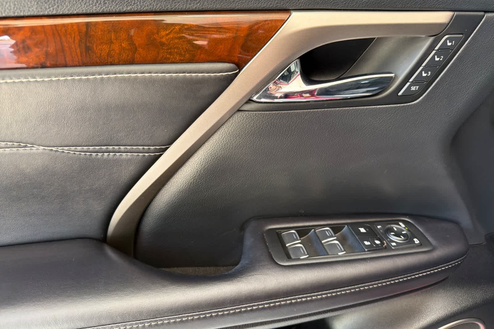 Used 2019 Matador Red Mica Lexus  image 12