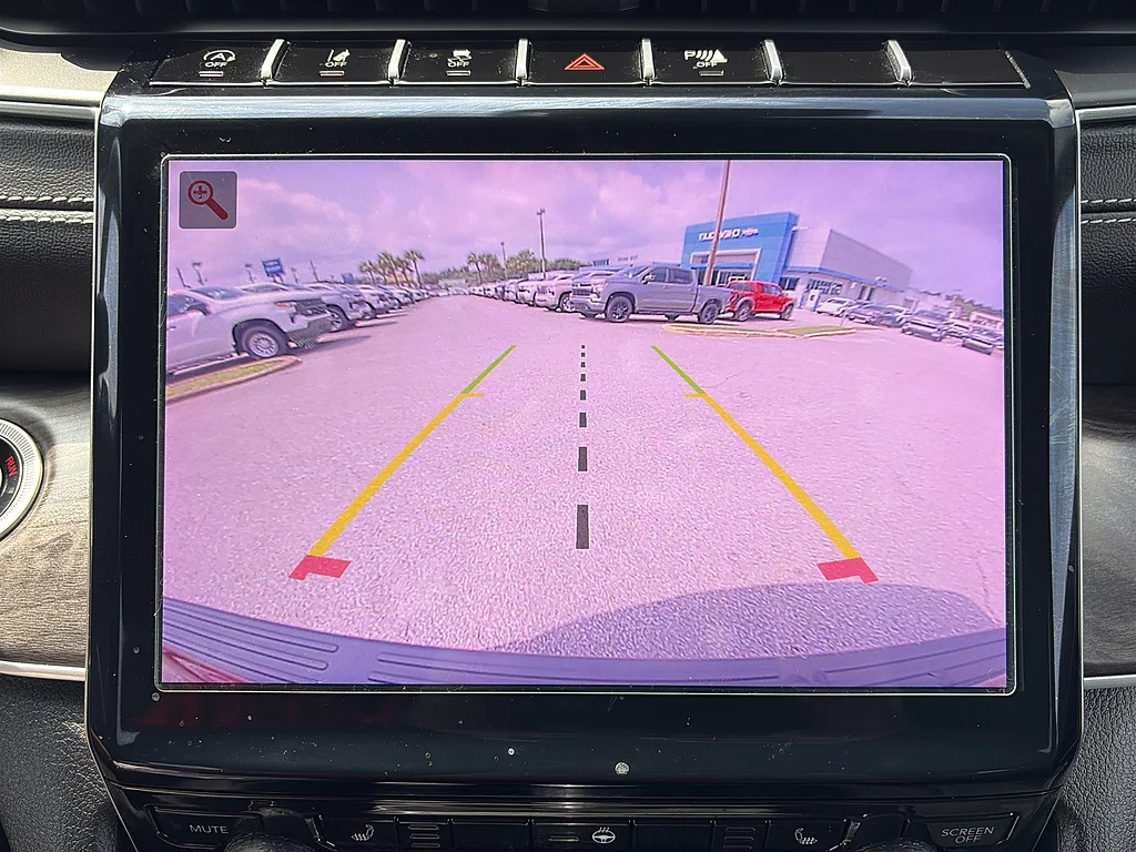 Used 2024 Velvet Red Pearl Coat Jeep  image 31