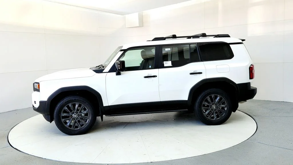 New 2027 Ice Cap Toyota Land Cruiser image 3