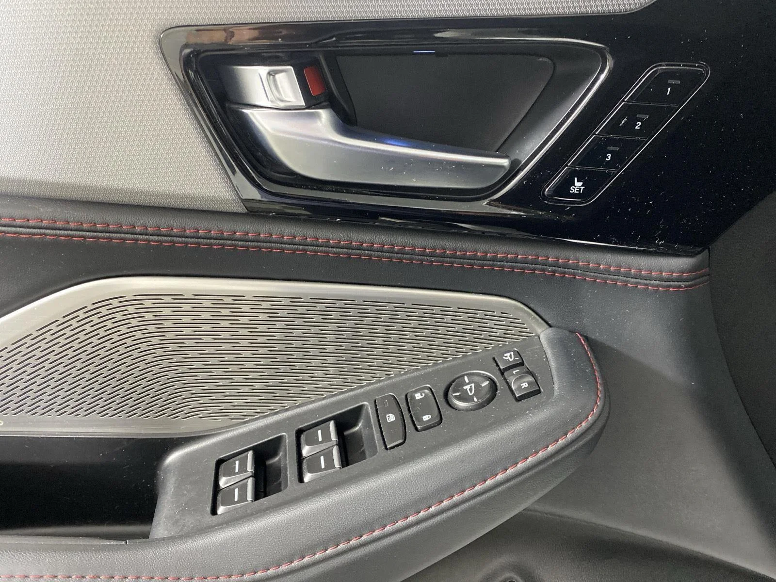 Used 2023 Platinum White Pearl Acura SH-AWD w/A-SPEC image 13
