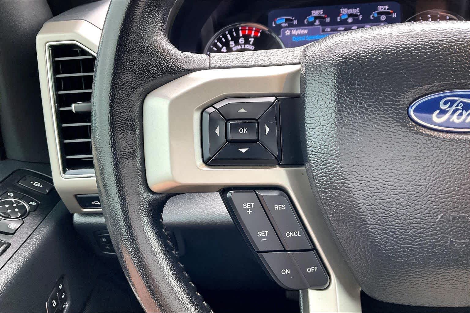 Used 2022 Agate Black Metallic Ford LARIAT image 23