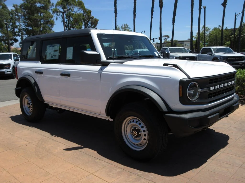 2025 Ford Bronco 4-Door Base - Photo 7