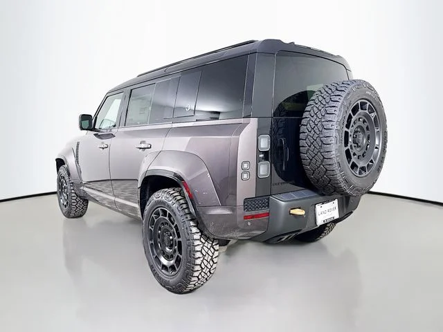 New 2026 Charente Grey Land Rover  OCTA image 7