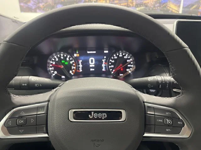 New 2026 Hydro Blue Pearlcoat Jeep Latitude image 11