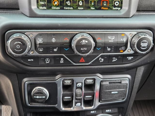 Used 2019 Black Jeep Unlimited Sahara image 16