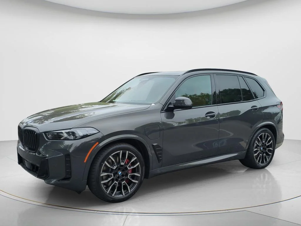 2026 BMW X5 xDrive50e's photo